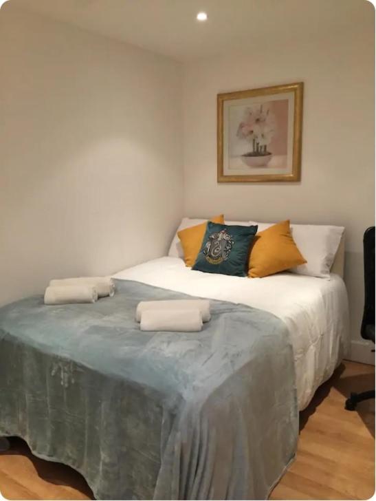 Lovely Private Bedrooms In Euston, Homestay London